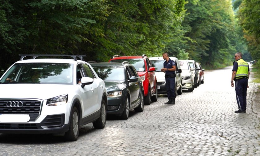 проверятват всеки автомобил района убийството алексей петров снимки