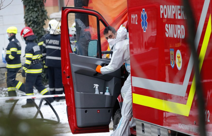 Силна експлозия избухна в района на кей пред хотел “Форум