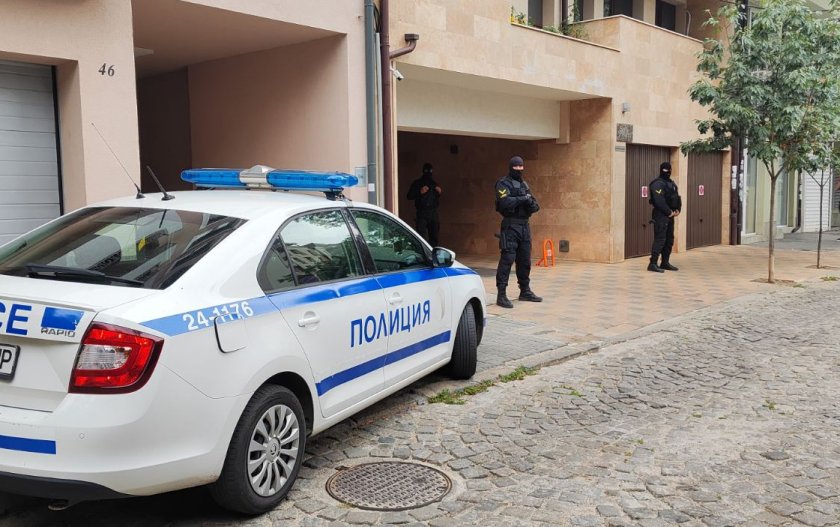 Автокрадецът, познат с прякора си Руснака, е бил задържан в