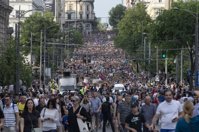 15-ти граждански протест Сърбия срещу насилието се проведе в Белград