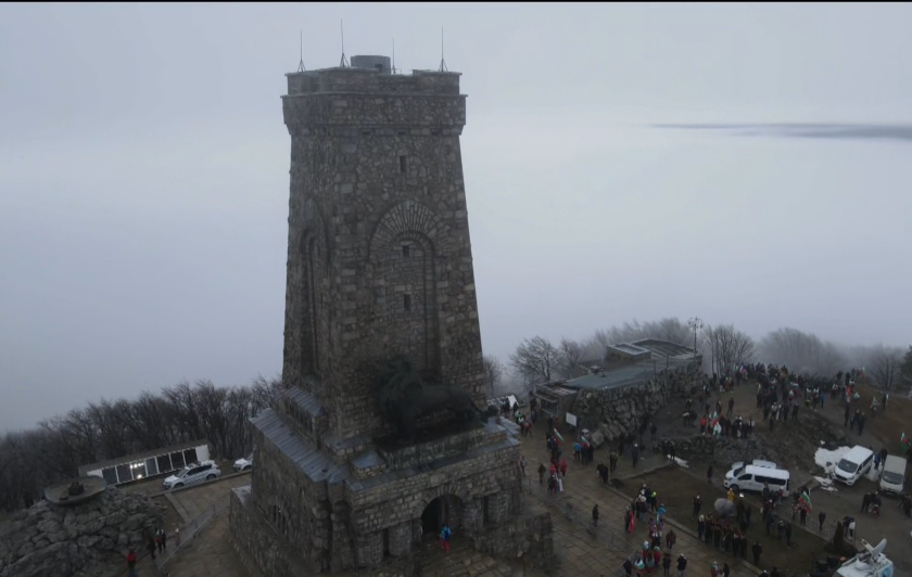 Почти 70% от българите са на мнение, че 3 март