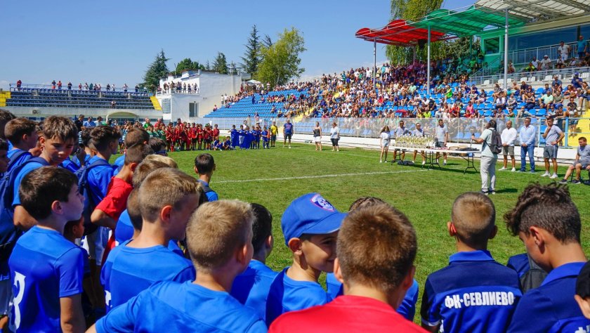 Три първи места спечелиха талантите от детско-юношеската школа на Спартак