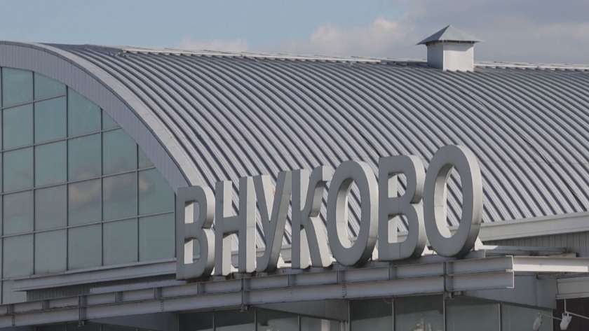 Летищата "Внуково" и "Домодедово" преустановиха полетите за няколко часа заради въздушна заплаха
