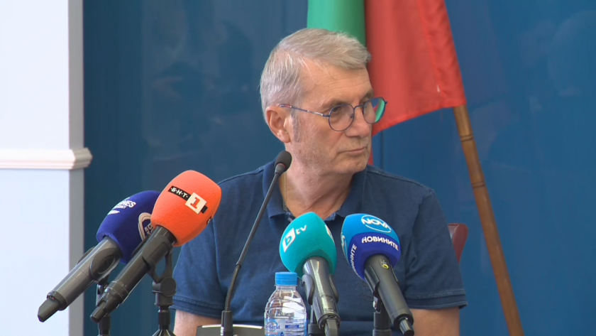 В България се организира приемане в наши болници на част