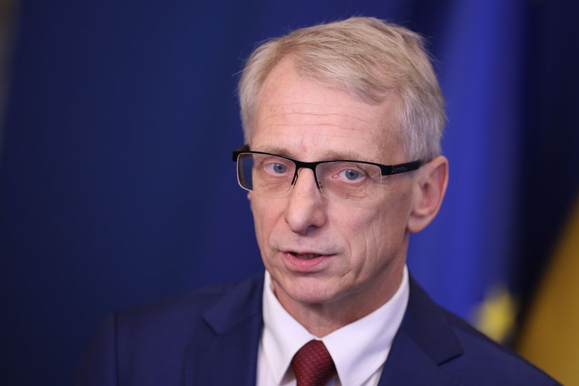 Министър-председателят Николай Денков свиква извънредна среща по проблемите на пътната