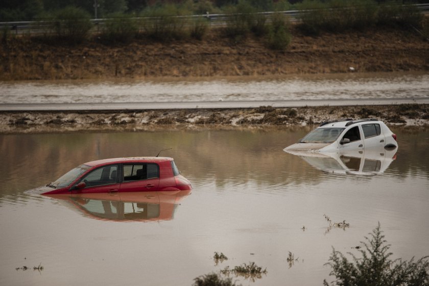 След месеци на историческа суша, Испания е засегната от проливни