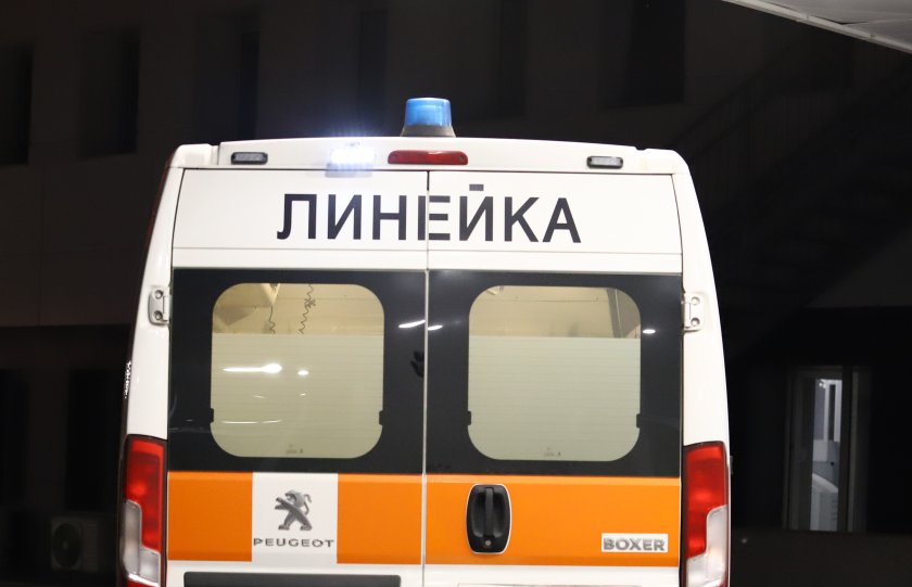 Брифинг на болницата в Русе за пострадалите от мълния деца.