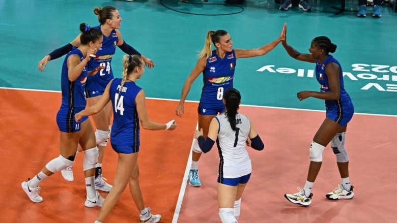Женският национален отбор на Италия продължава към полуфиналите на европейското
