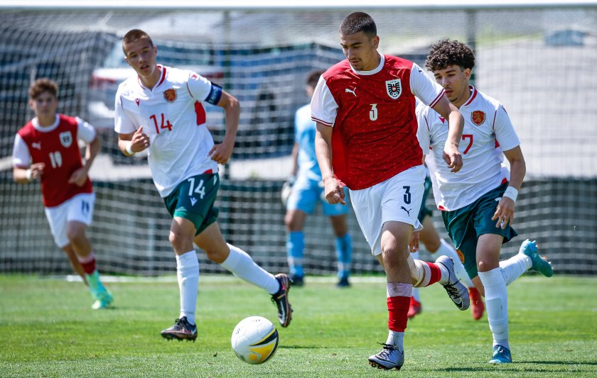Селекционерът на юношеския национален отбор на България до 17 г.