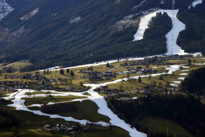 Зимните курорти в Европа страдат от липса на сняг