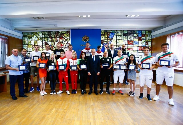 димитър илиев награди медалисти световни европейски първенства