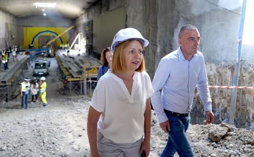 Фандъкова: Разширението на третата линия на метрото трябва да завърши до 2025 г.