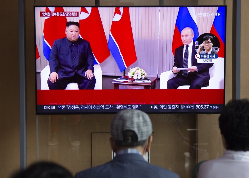 В този час се очаква да започне срещата между руския