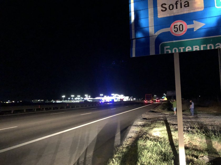 Блъснаха мъж, лежал на платното на Околовръстното в София