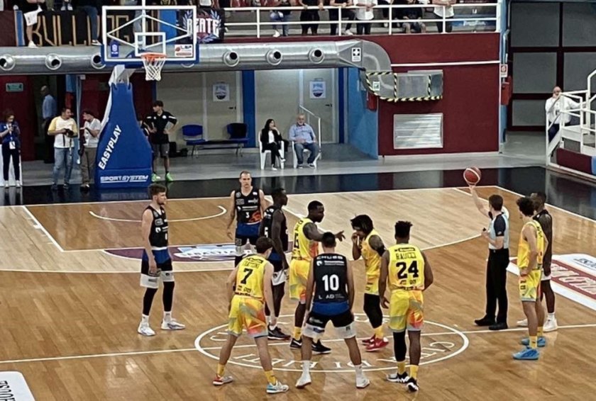 Отборът на Латина с българите Иван Алипиев и Борислав Младенов