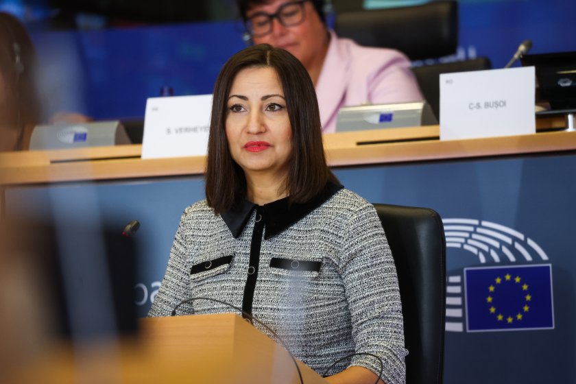 ЕП ще одобри днес окончателно българския еврокомисар Илиана Иванова. Това