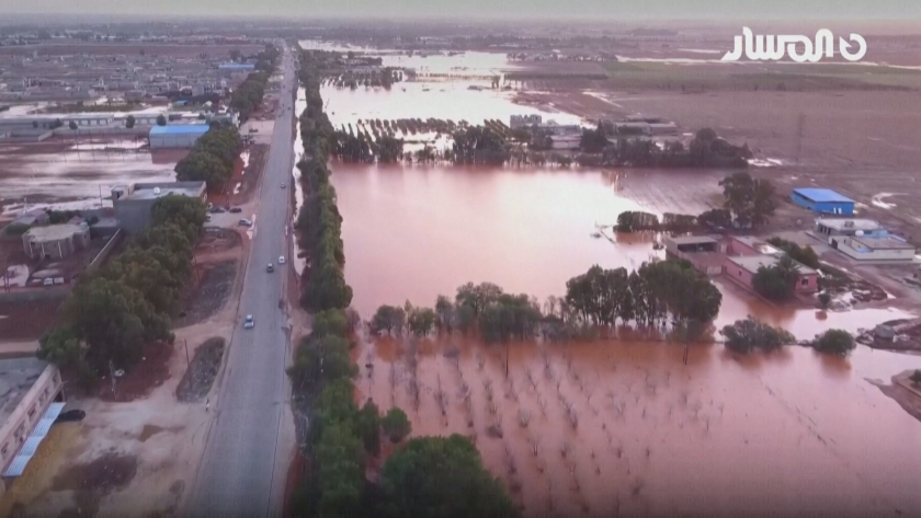 Турция обяви, че изпраща три самолета със спасителни екипи и