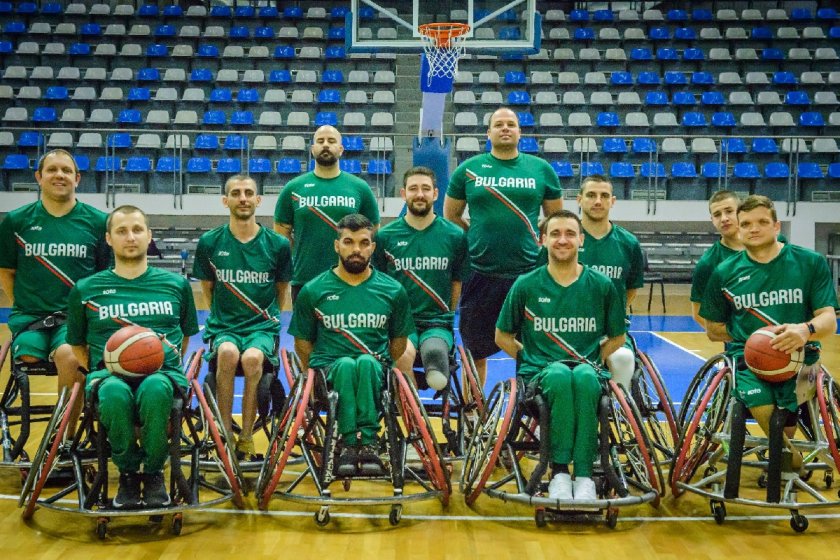 България е на полуфинал на европейското първенство по баскетбол на колички