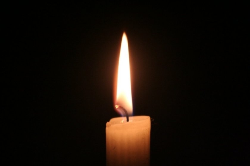 свещ