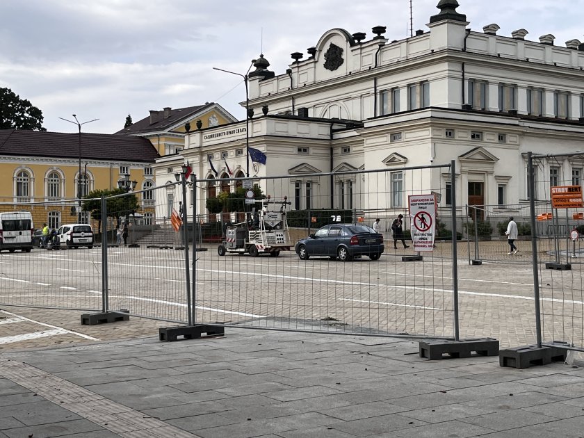 вятърът отслабва югоизточните райони възможни проливни валежи