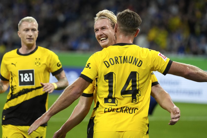 Отборът на Борусия Дортмунд записа третия си последователен успех в