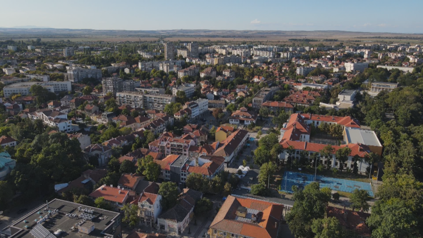 Ниски заплати, малко предприятия, липса на кадри и визия за