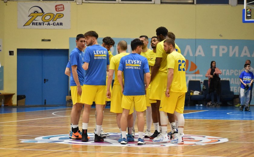 Баскетболният отбор на Черноморец победи Левски със 72:70 (16:19, 17:11,