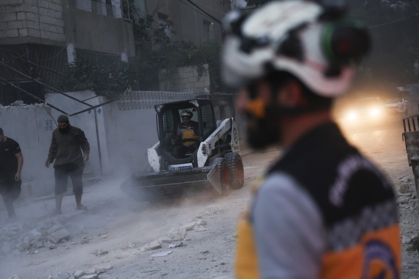 Траур в Сирия: Най-малко 89 са жертвите от атаката с дронове в Хомс