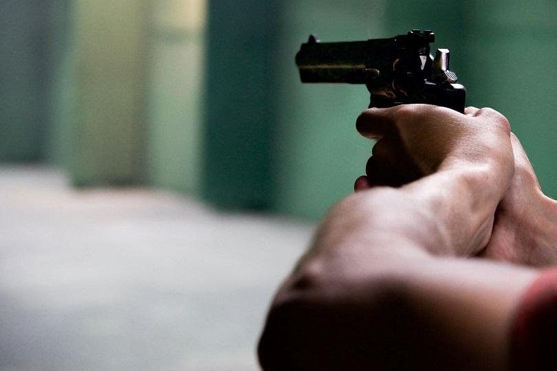 Стрелба с газов пистолет и бой с бухалки в Кюстендил