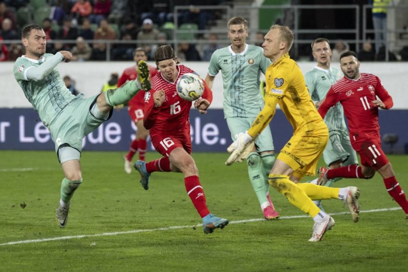 Два гола в края на редовното време спасиха Швейцария от загуба срещу Беларус в евроквалификациите
