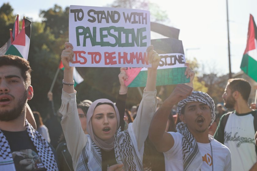 Граждани се събраха пред НДК в София в подкрепа на палестинския народ