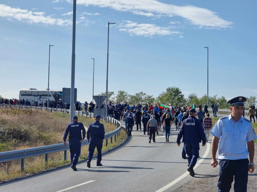 Протестиращите енергетици и миньори от комплекс Марица Изток решават днес