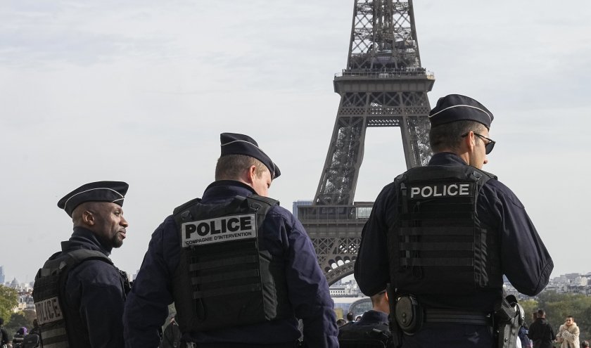 френската полиция арестува мъж опитал извърши нападение нож кан