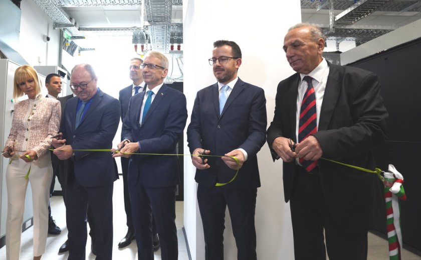 Не обсъждаме налагането на административни мерки като таван на цените