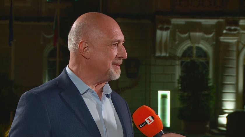 Ивайло Старибратов е единият от кандидатите, които ще се явят