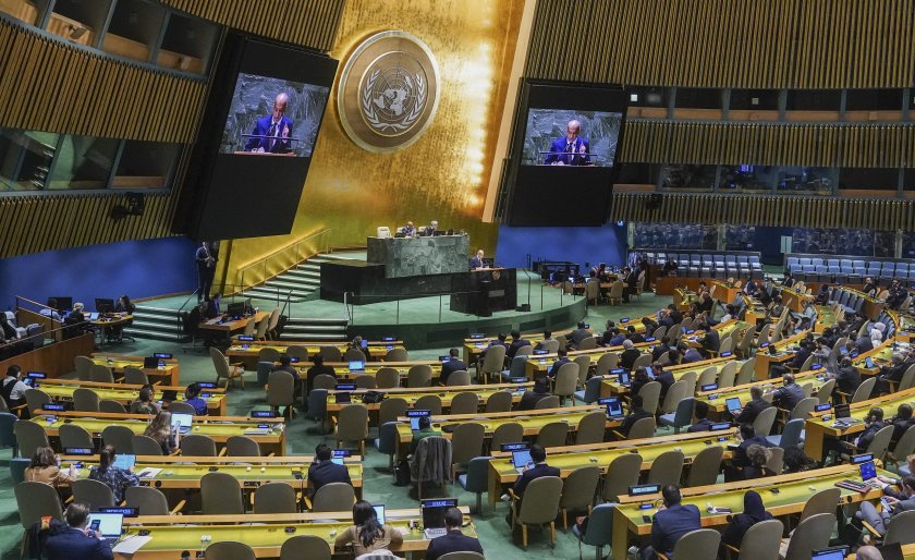 Общото събрание на ООН призова за незабавно хуманитарно примирие в
