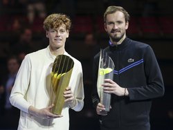 Яник Синер триумфира с титлата на тенис турнира в зала