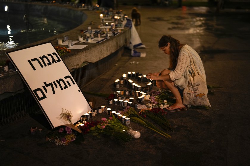 С бдения Израел почете жертвите на атаките на Хамас. Точно