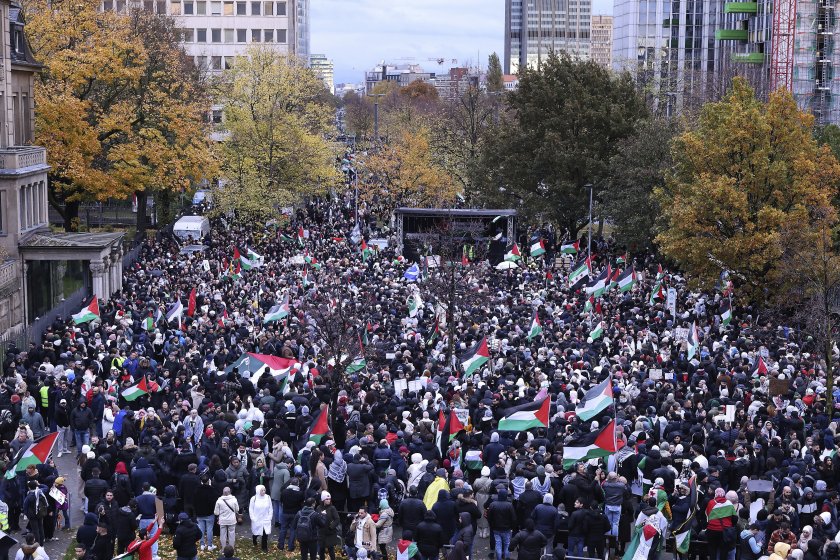 Около 17 000 души са се включили в пропалестинска демонстрация