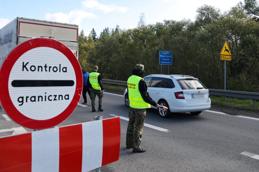 Правителството на Полша ще удължи до 22 ноември граничните проверки,