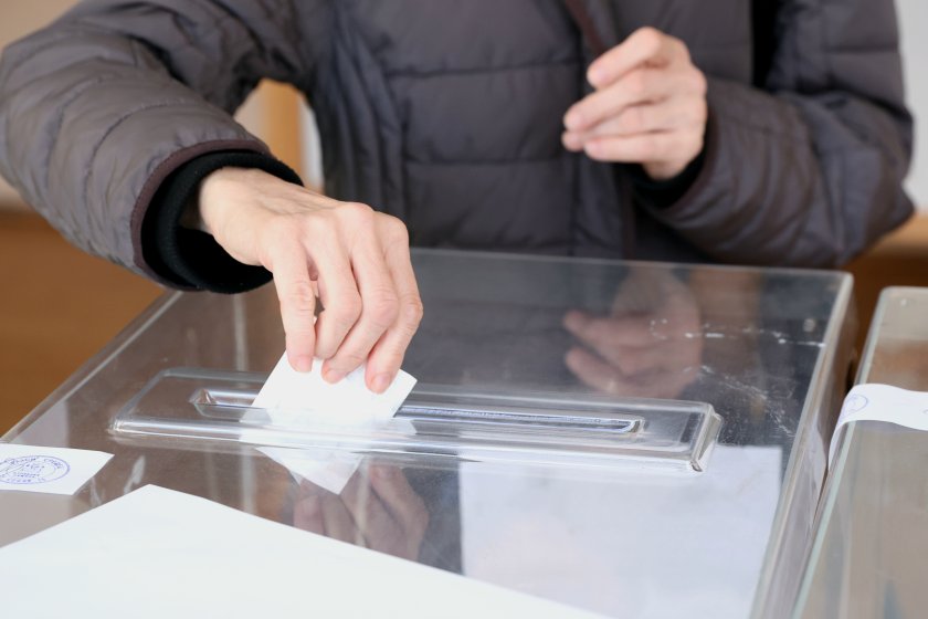 Две изборни дела бяха образувани в Административния съд във Варна.