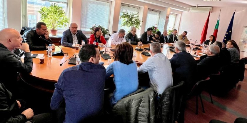 Групата на БСП няма да подкрепи Борис Бонев за председател