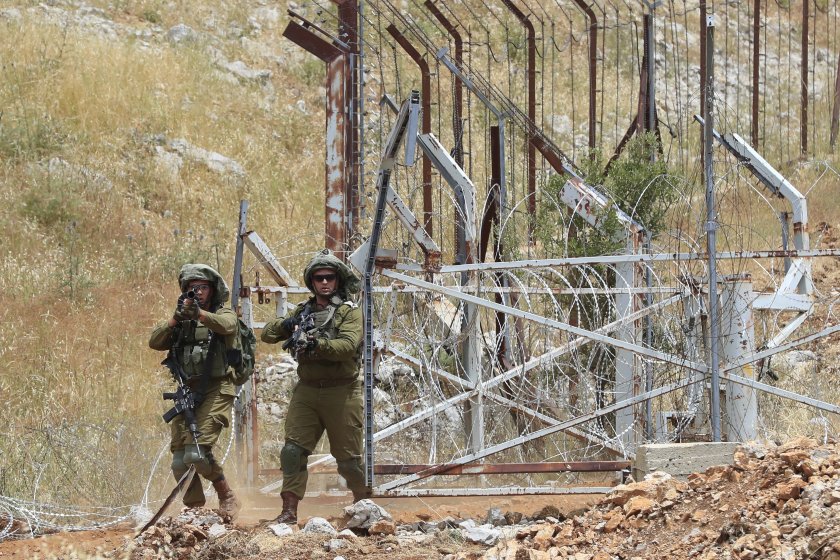израелски цивилни били ранени обстрел противотанкови ракети ливанска страна