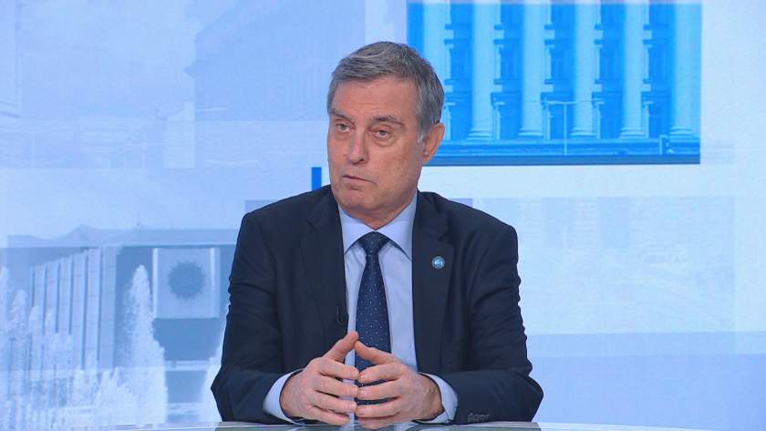 Някой създава изкуствено напрежение в сферата на сигурността и отбраната.