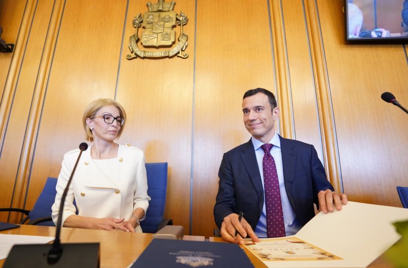 До вчера бяхме в кампания, бяхме опоненти, но днес, след