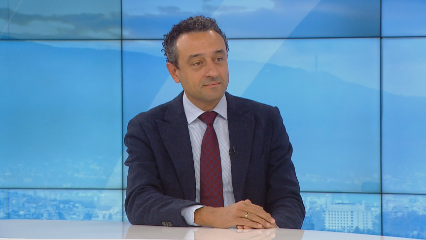 По отношение на втория вот на недоверие и ГЕРБ, и