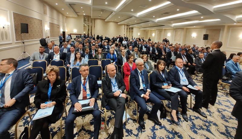 Централният съвет на ДПС се събра на заседание. Участниците трябваше