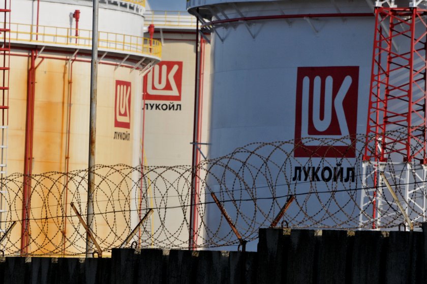 лукойл отпадането дерогацията внос руски петрол всички потребители окажат губещи