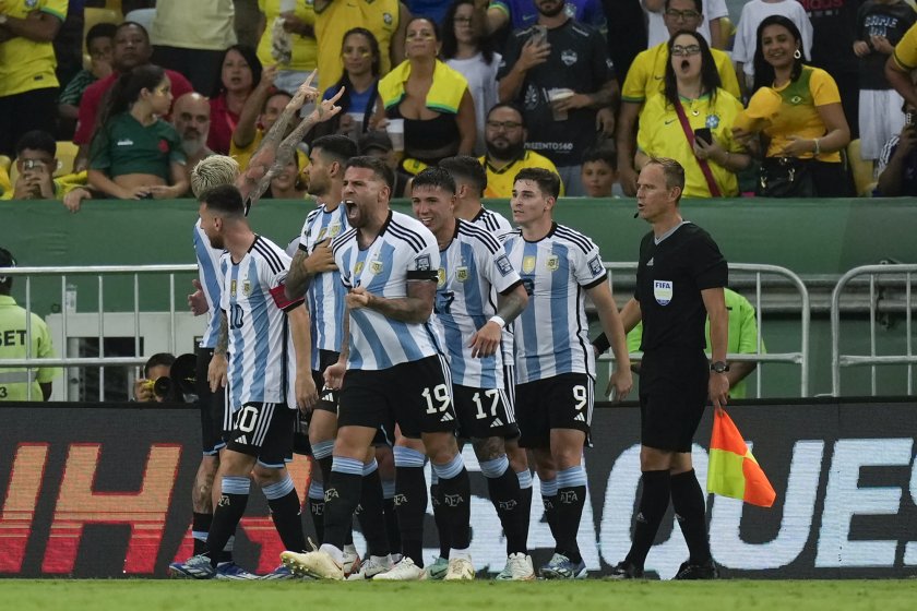 Аржентина победи Бразилия с 1:0 на Маракана в сблъсък от