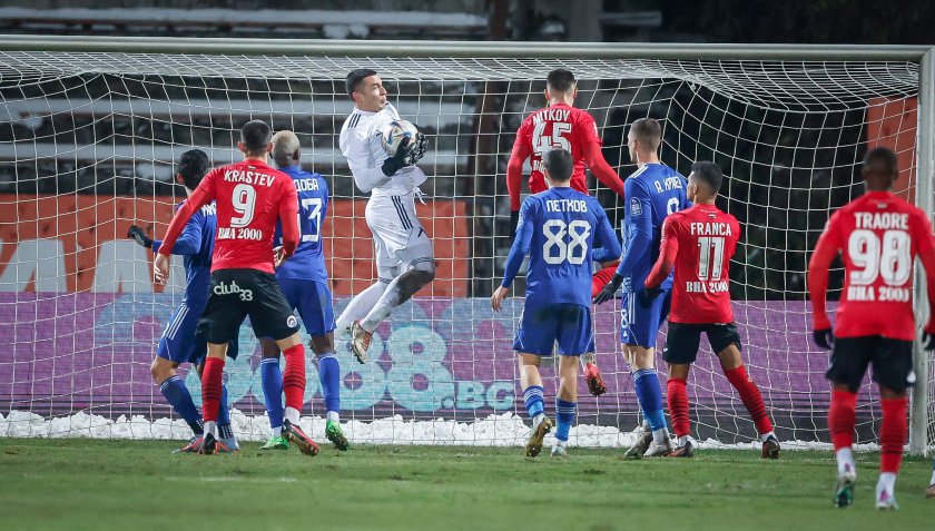 Левски и Локомотив Сф завършиха при резултат 2:2 в столичното